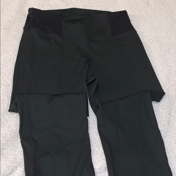 Brand new! Black active wear leggings - Picture 2 of 4